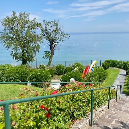 Front Lake Amazing View Manerba del Garda Ngoại thất bức ảnh