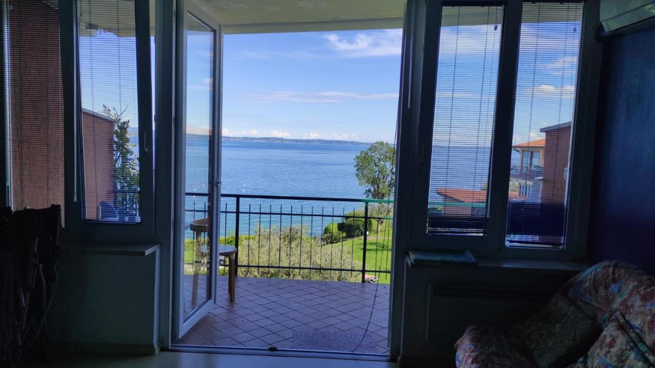 Front Lake Amazing View Manerba del Garda Ngoại thất bức ảnh