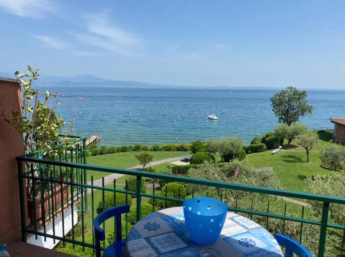 Front Lake Amazing View Manerba del Garda Ngoại thất bức ảnh